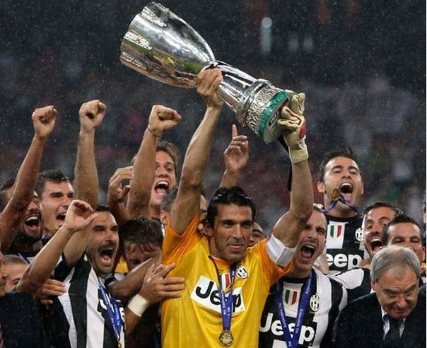 Ювентус - пятикратный обладатель Суперкубка Италии!